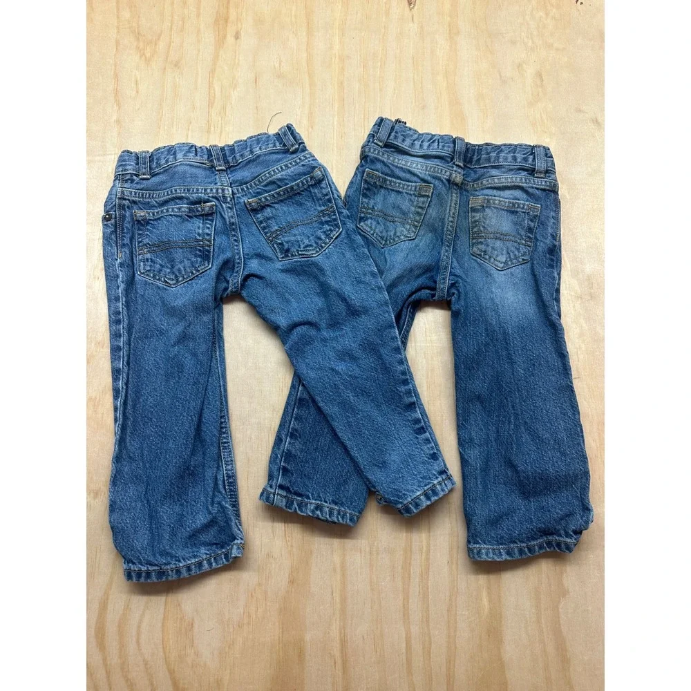 OshKosh B'gosh Kids Classic Blue Jeans Lot of 2 Medium Wash Denim 2T 24M